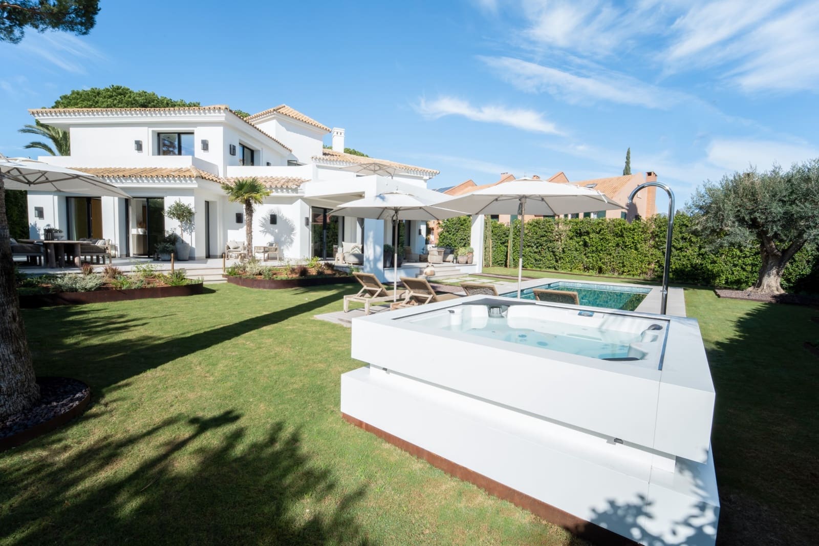 5 Zimmer Villa zu verkaufen in Los Monteros mit Pool Garage - 6.500.000 € (Ref: 7555745)