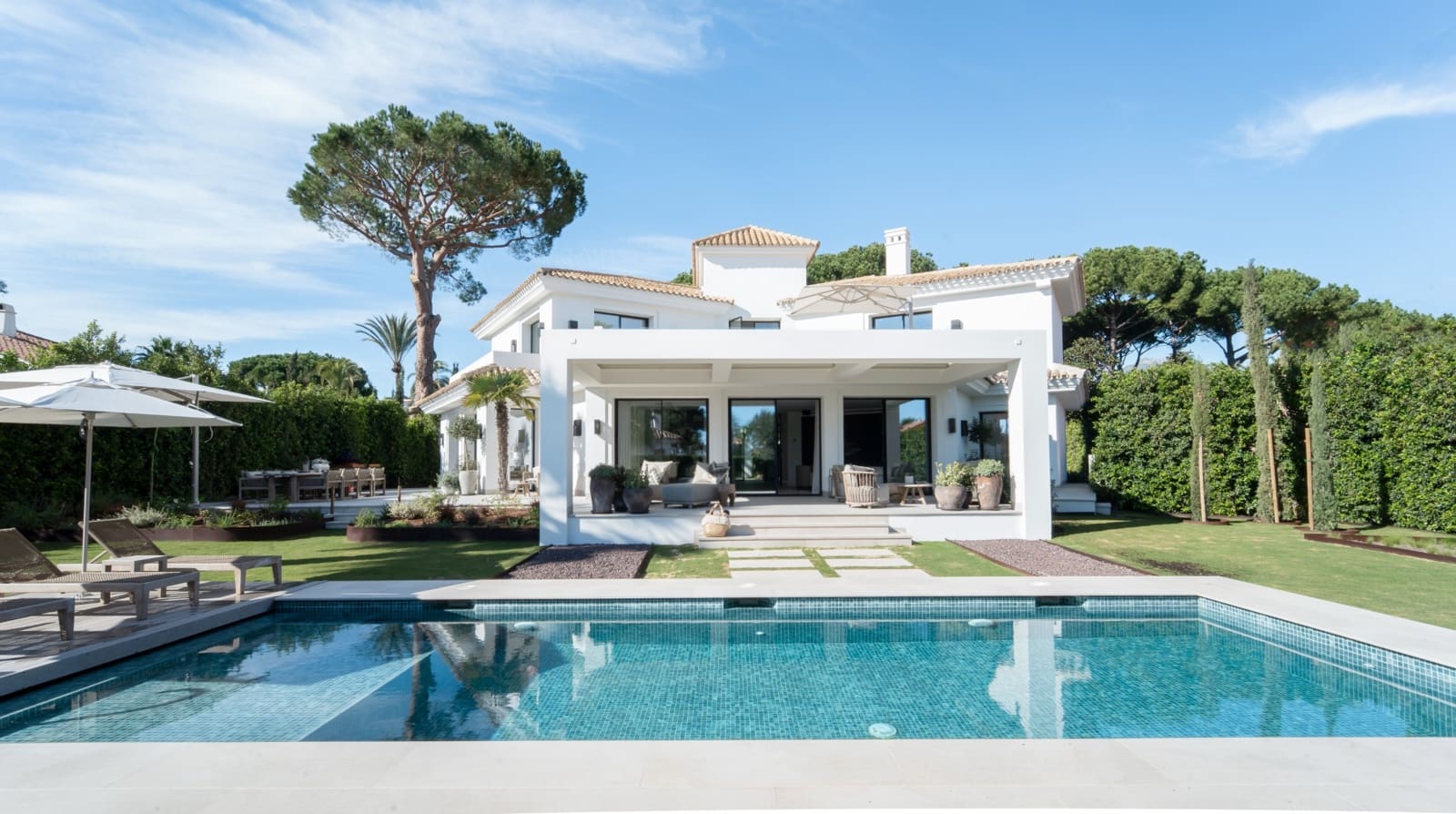 5 Zimmer Villa zu verkaufen in Los Monteros mit Pool Garage - 6.500.000 € (Ref: 7555745)