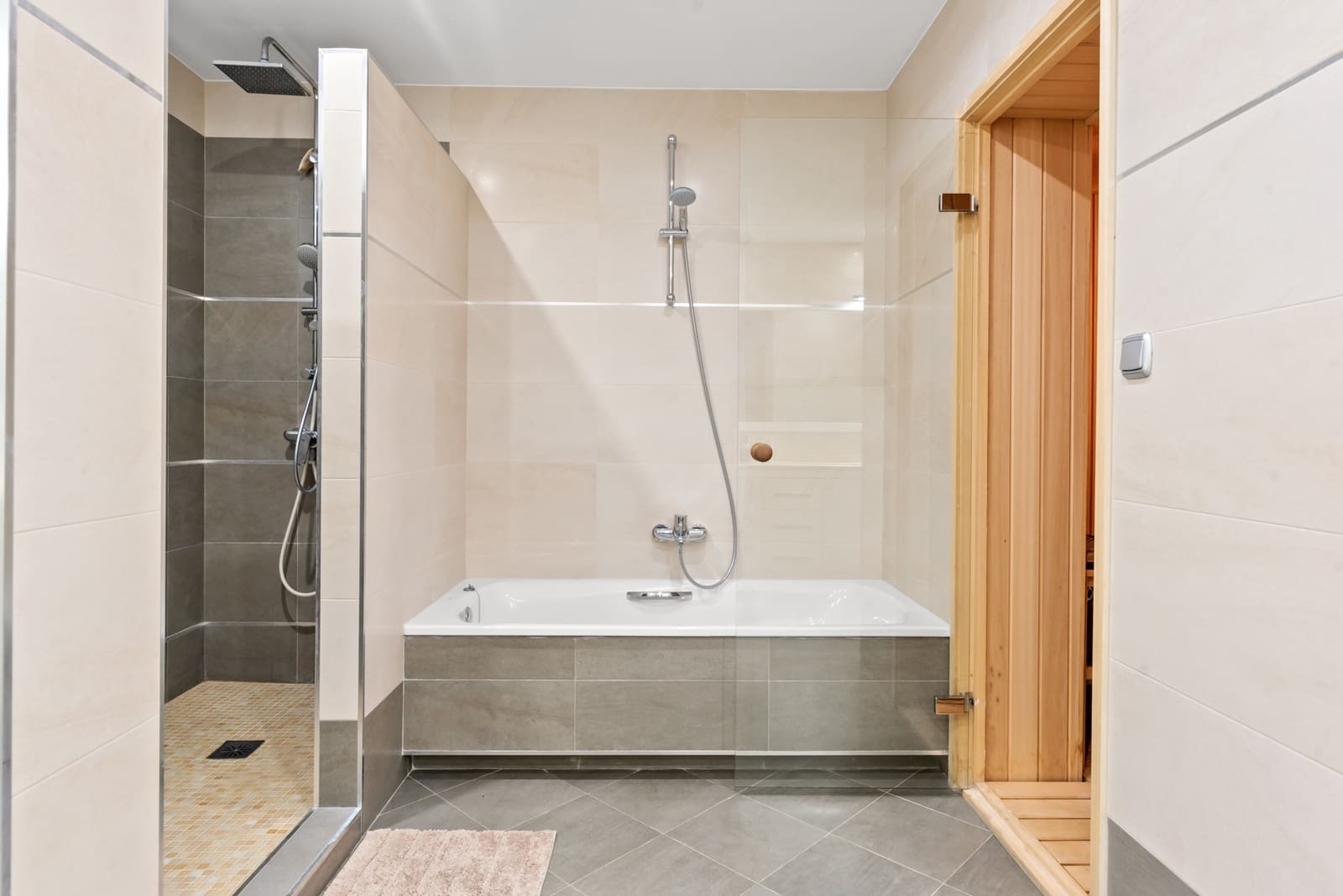 4 chambre Villa/Maison à vendre à Elviria avec piscine garage - 1 790 000 € (Ref: 7588204)