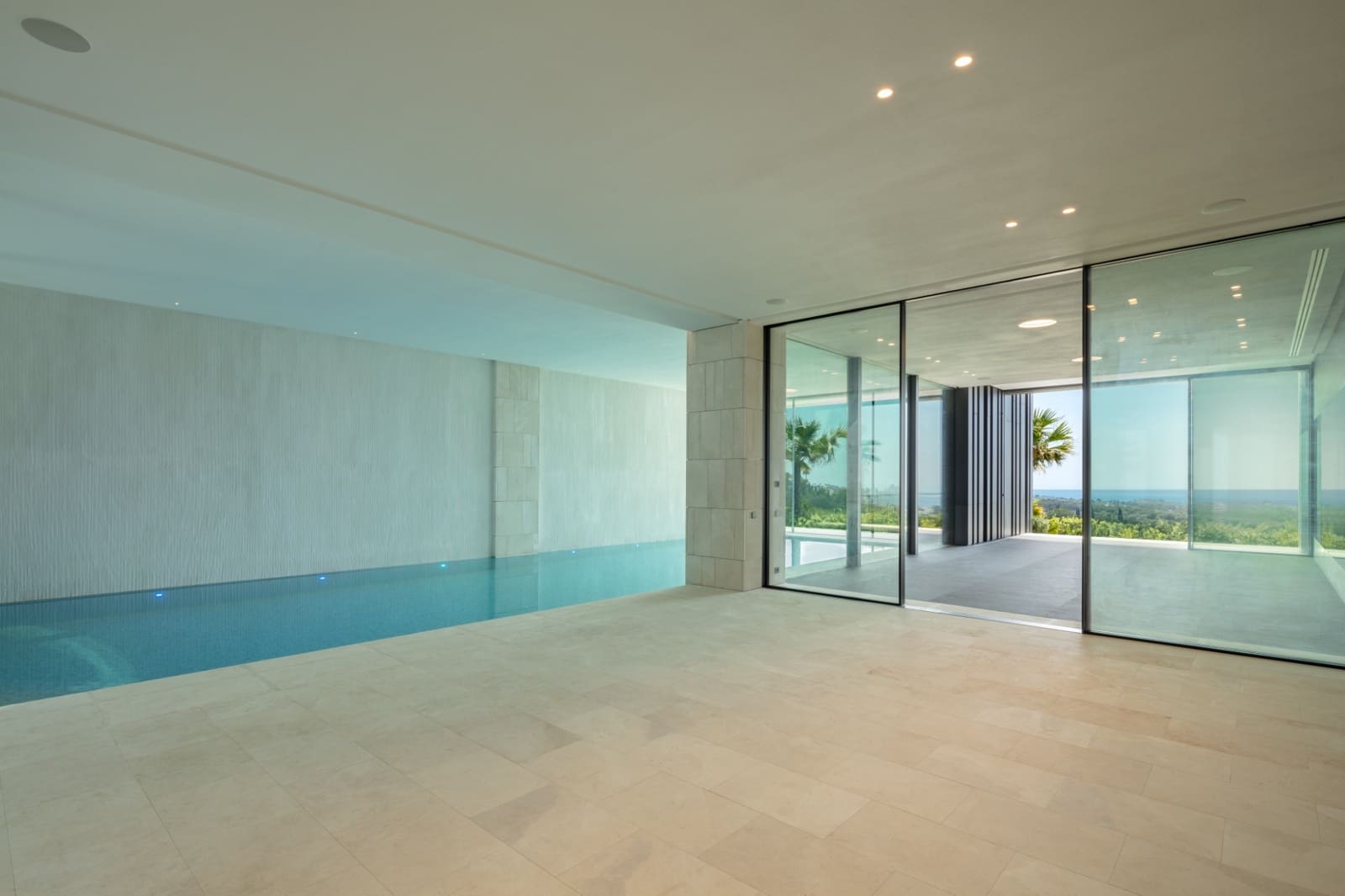 12 sypialnia Willa na sprzedaż w Benahavis z basenem garażem - 20 000 000 € (Ref: 7622913)