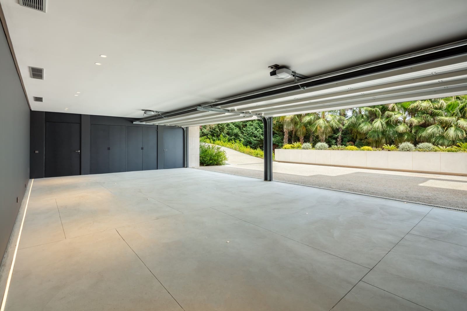 12 sypialnia Willa na sprzedaż w Benahavis z basenem garażem - 20 000 000 € (Ref: 7622913)