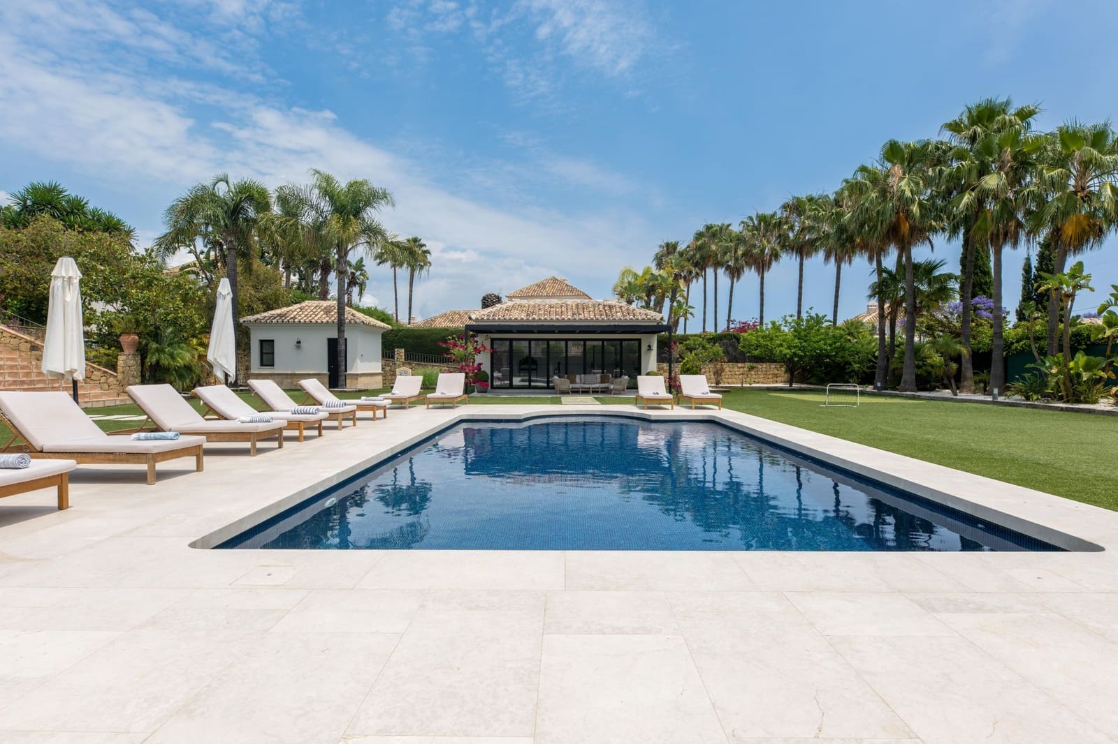 5 chambre Villa/Maison à vendre à Estepona avec piscine garage - 3 800 000 € (Ref: 7646539)