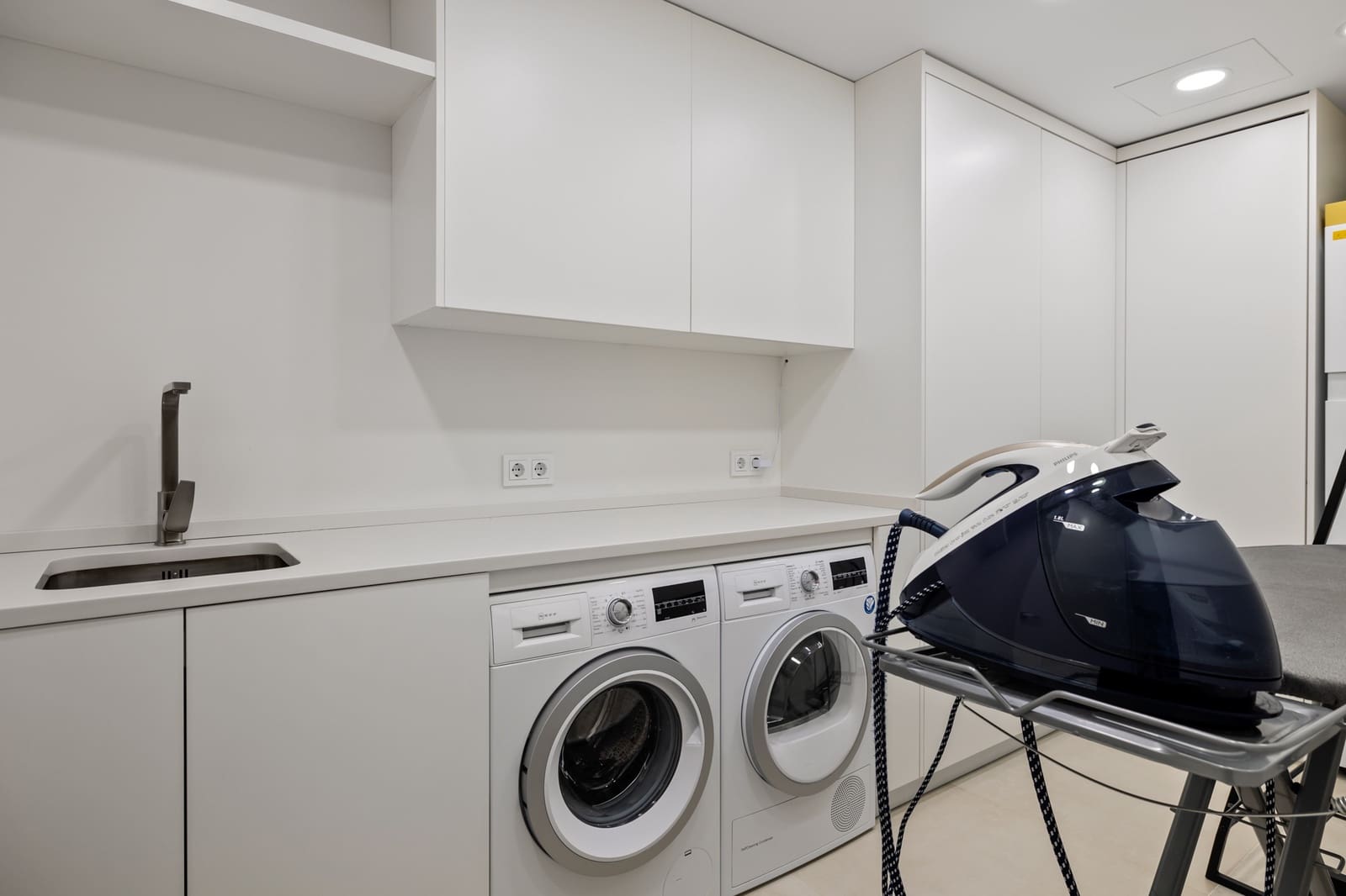 7 slaapkamer Appartement te koop in Nueva Andalucia met zwembad garage - € 4.300.000 (Ref: 7701016)