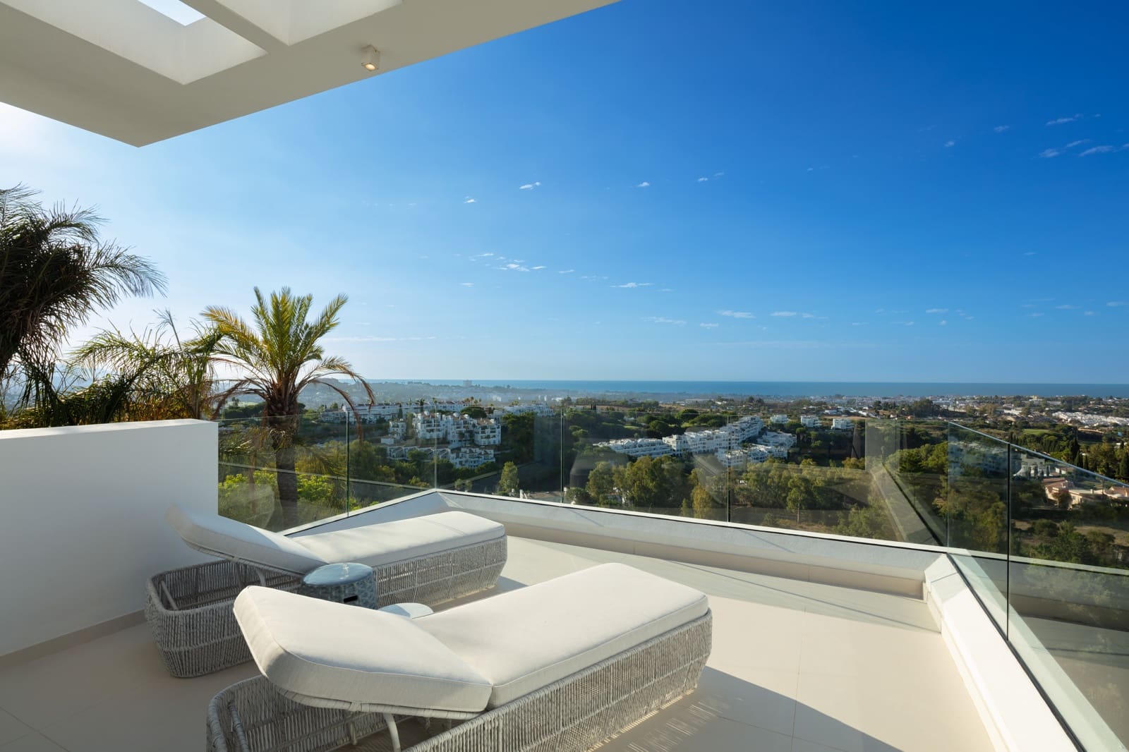 4 soveværelse Villa til salg i La Quinta med swimmingpool garage - € 4.895.000 (Ref: 7848091)