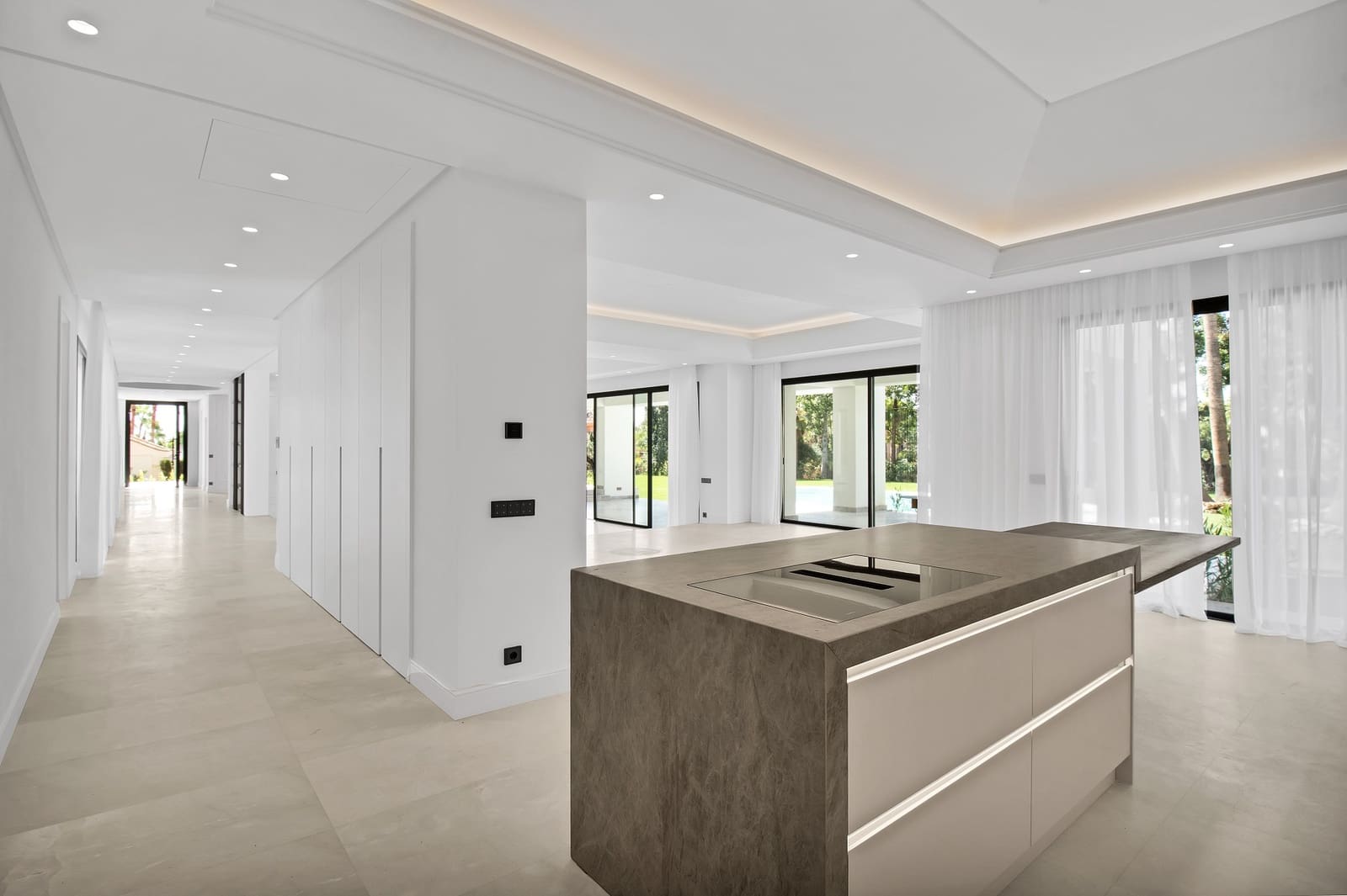 6 chambre Villa/Maison à vendre à Golden Mile avec piscine garage - 8 500 000 € (Ref: 7889335)