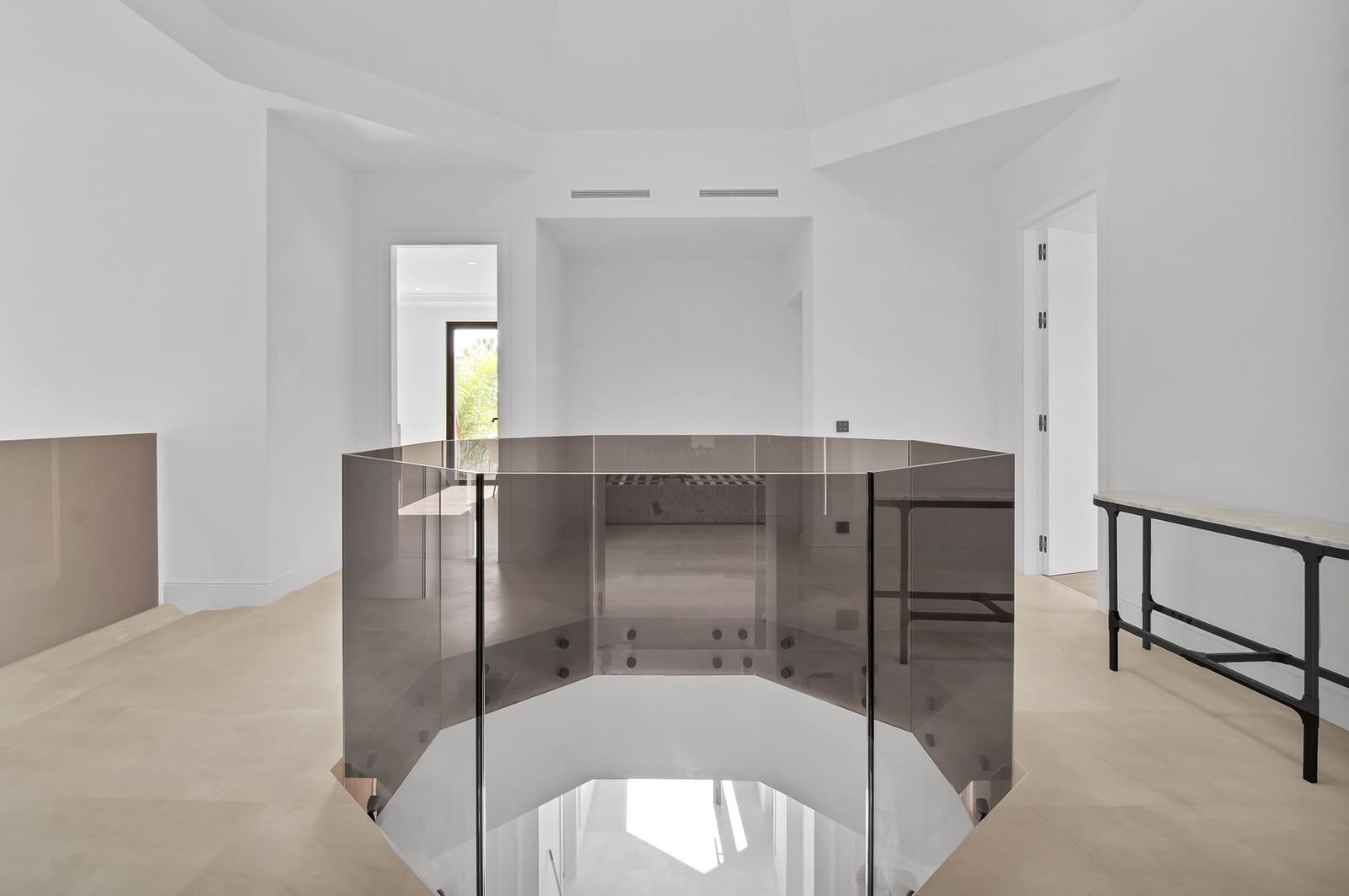 6 chambre Villa/Maison à vendre à Golden Mile avec piscine garage - 8 500 000 € (Ref: 7889335)