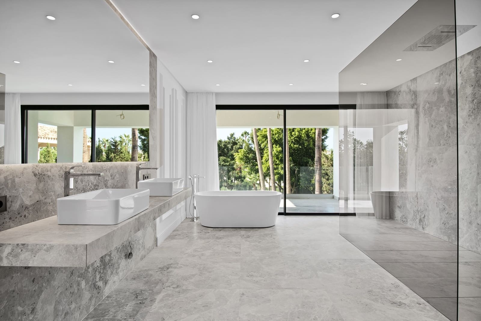 6 chambre Villa/Maison à vendre à Golden Mile avec piscine garage - 8 500 000 € (Ref: 7889335)