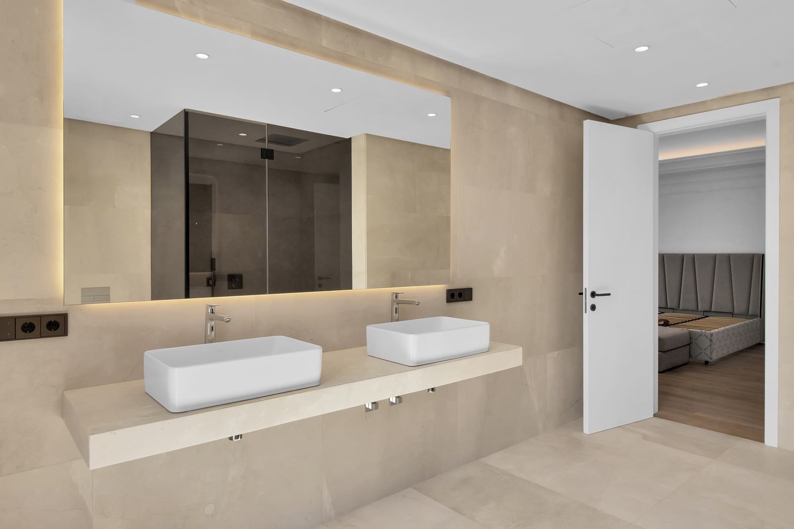 6 chambre Villa/Maison à vendre à Golden Mile avec piscine garage - 8 500 000 € (Ref: 7889335)