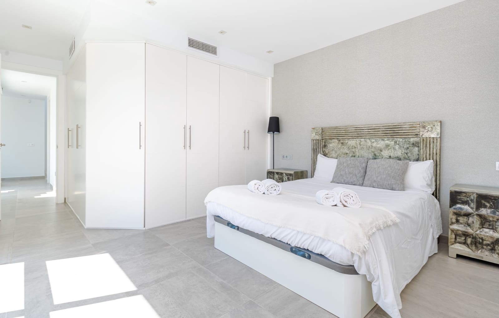 Chalet de 6 habitaciones en Nueva Andalucia en venta con piscina garaje - 1.895.000 € (Ref: 7896744)