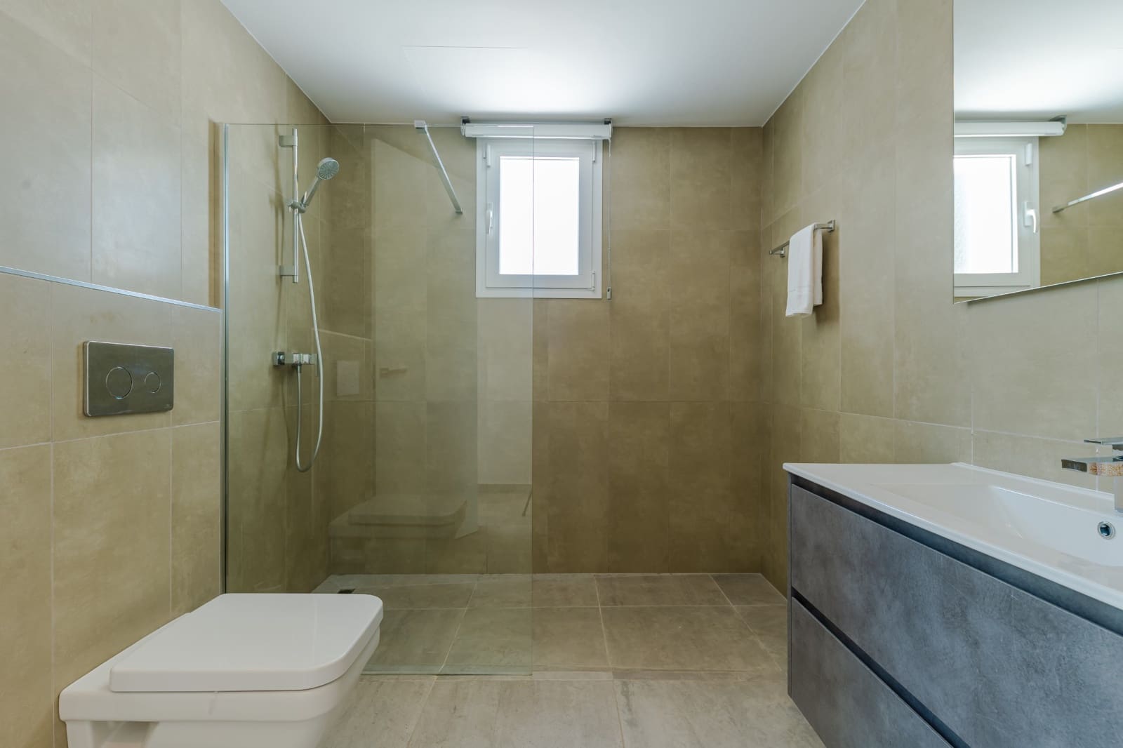 Chalet de 6 habitaciones en Nueva Andalucia en venta con piscina garaje - 1.895.000 € (Ref: 7896744)