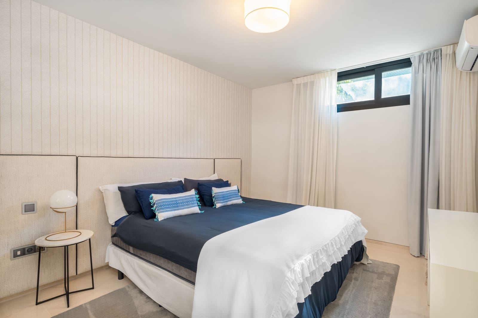 6 Zimmer Villa zu verkaufen in Nueva Andalucia mit Pool Garage - 3.690.000 € (Ref: 7904078)