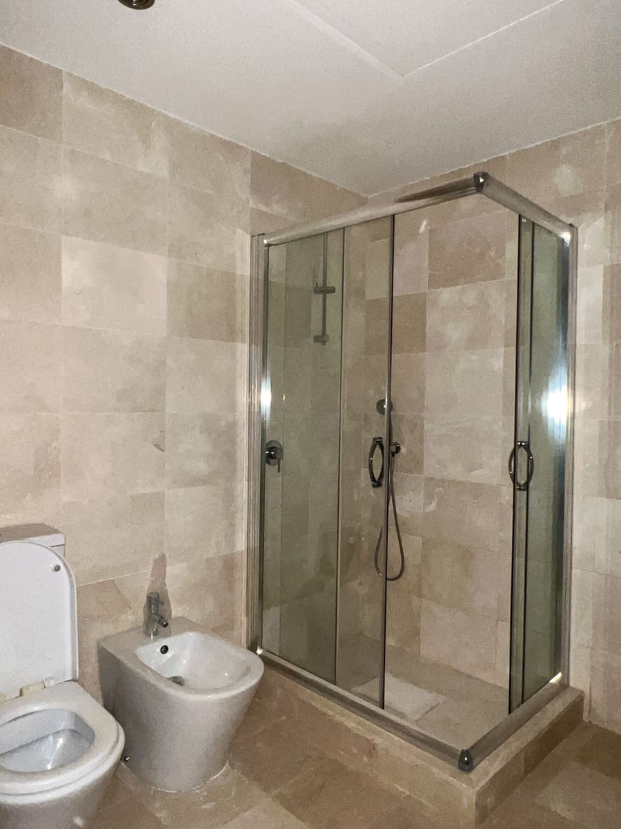 4 sypialnia Dom na sprzedaż w Riviera del Sol z basenem garażem - 530 000 € (Ref: 8418589)