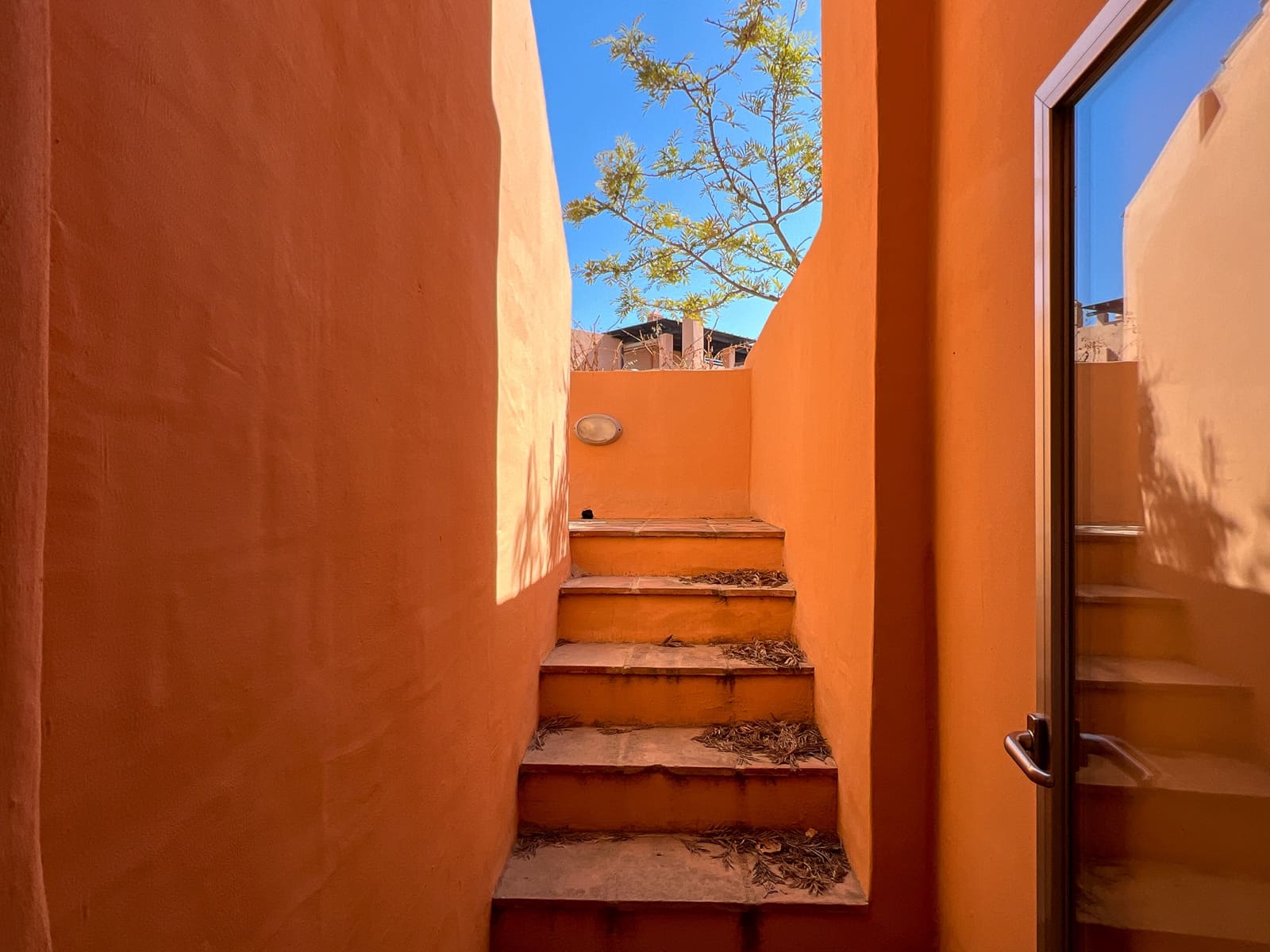 4 sypialnia Dom na sprzedaż w Riviera del Sol z basenem garażem - 530 000 € (Ref: 8418589)