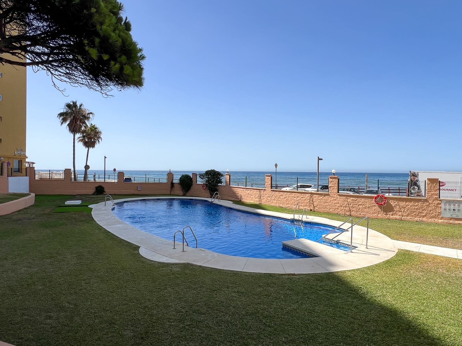 Studio til salg i Sitio de Calahonda med swimmingpool - € 215.000 (Ref: 8425332)