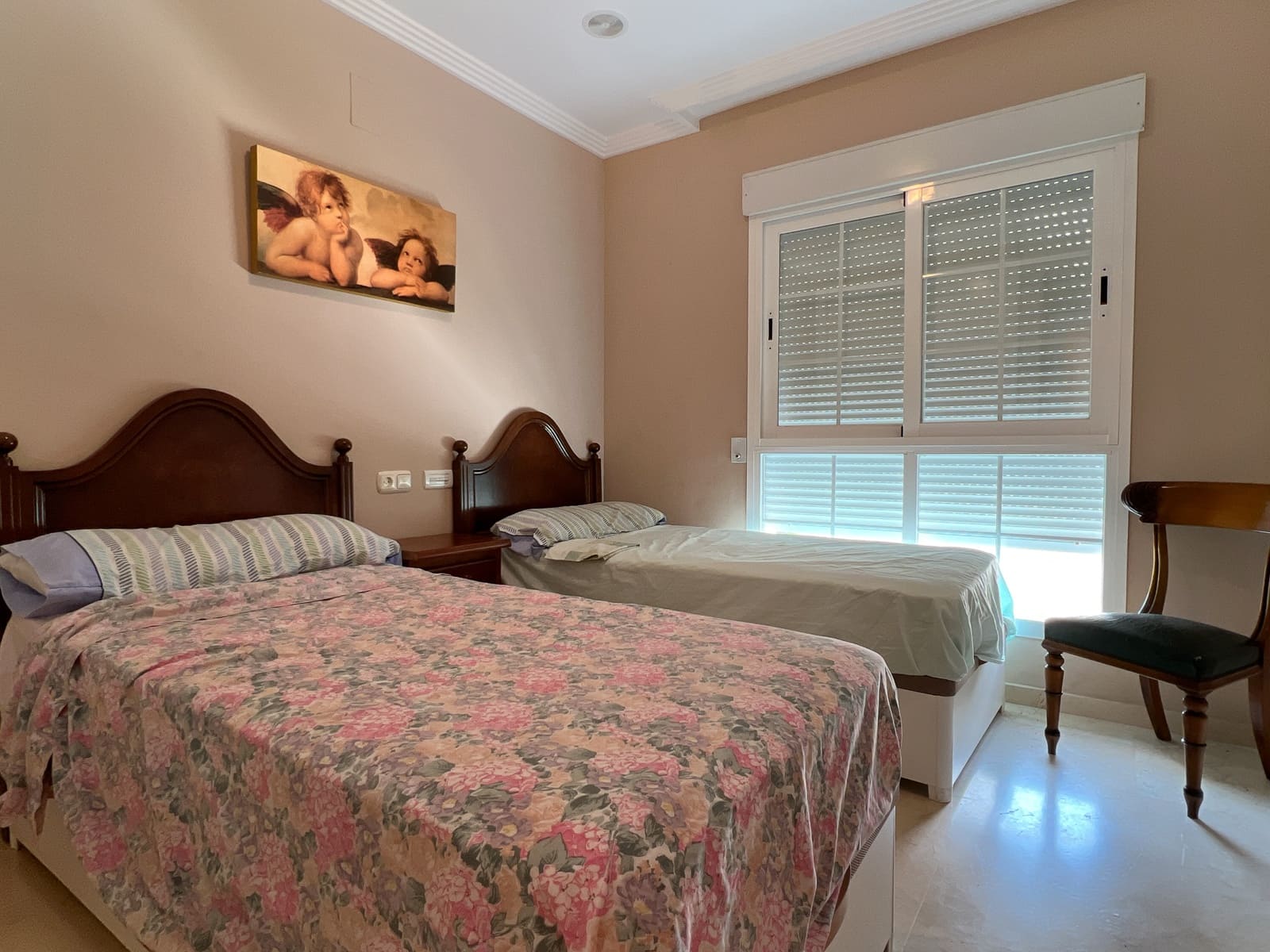 2 soverom Strandleiligheter til salgs i Marbella med svømmebasseng garasje - € 430 000 (Ref: 8437798)