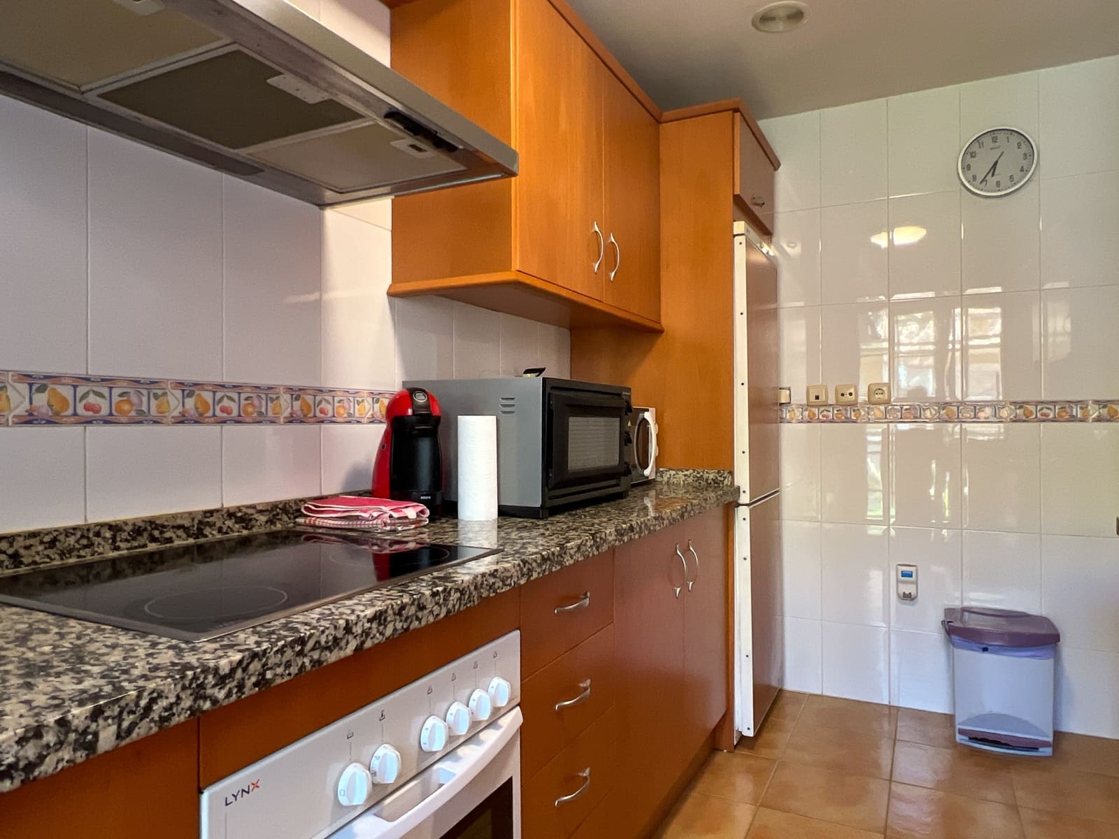 2 soverom Strandleiligheter til salgs i Marbella med svømmebasseng garasje - € 430 000 (Ref: 8437798)