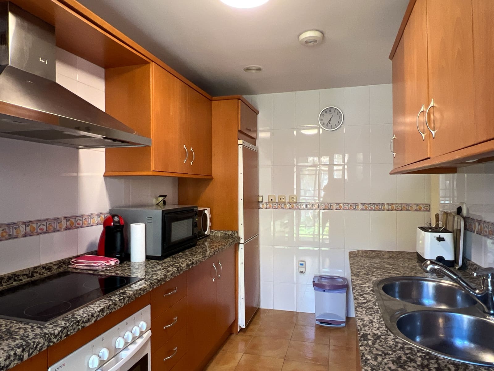 2 soverom Strandleiligheter til salgs i Marbella med svømmebasseng garasje - € 430 000 (Ref: 8437798)