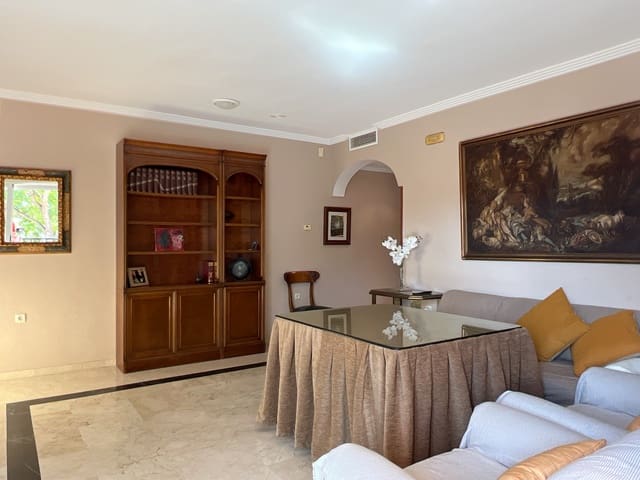 2 soverom Strandleiligheter til salgs i Costabella, Marbella med svømmebasseng garasje - € 430 000 (Ref: 8437798)