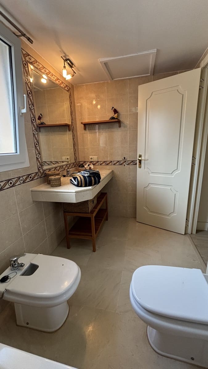 3 chambre Villa/Maison Semi-Mitoyenne à vendre à Riviera del Sol avec piscine garage - 490 000 € (Ref: 8602182)