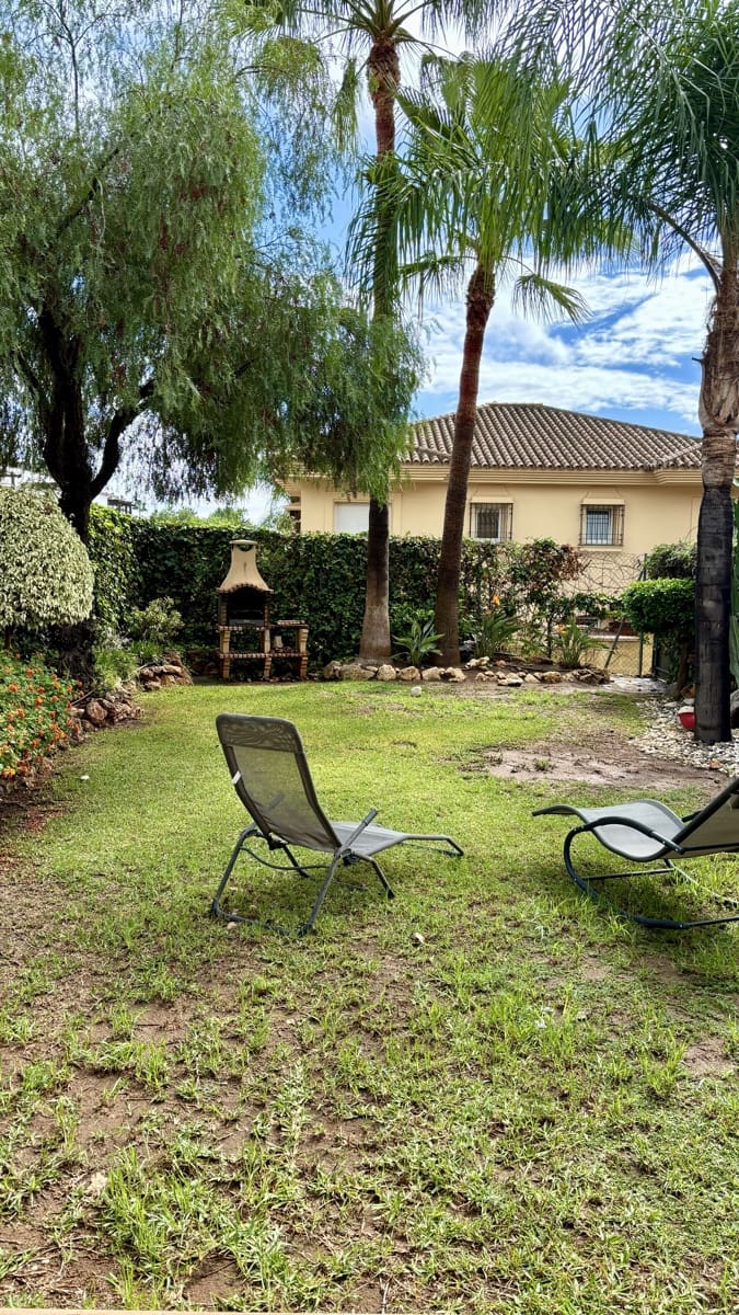 3 chambre Villa/Maison Semi-Mitoyenne à vendre à Riviera del Sol avec piscine garage - 490 000 € (Ref: 8602182)