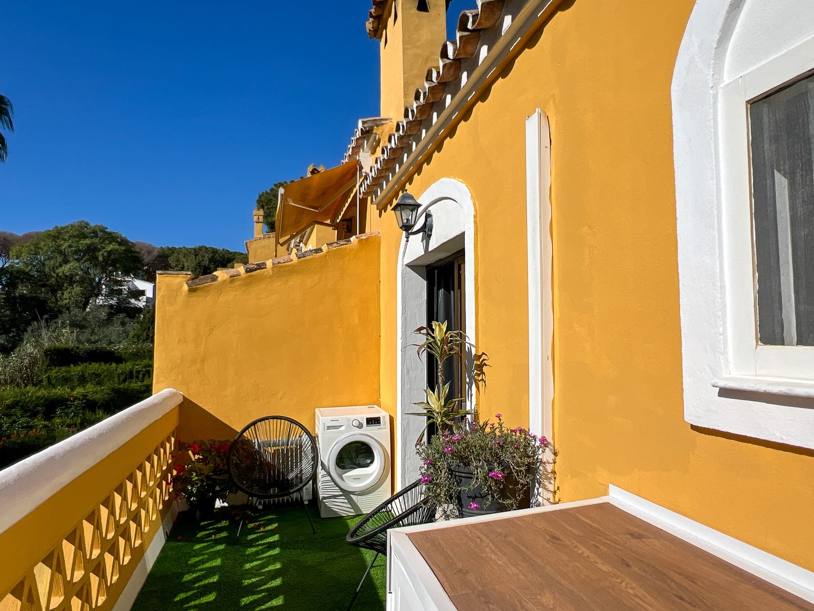 2 quarto Casa em Banda para venda em Sitio de Calahonda com piscina garagem - 495 000 € (Ref: 8643895)
