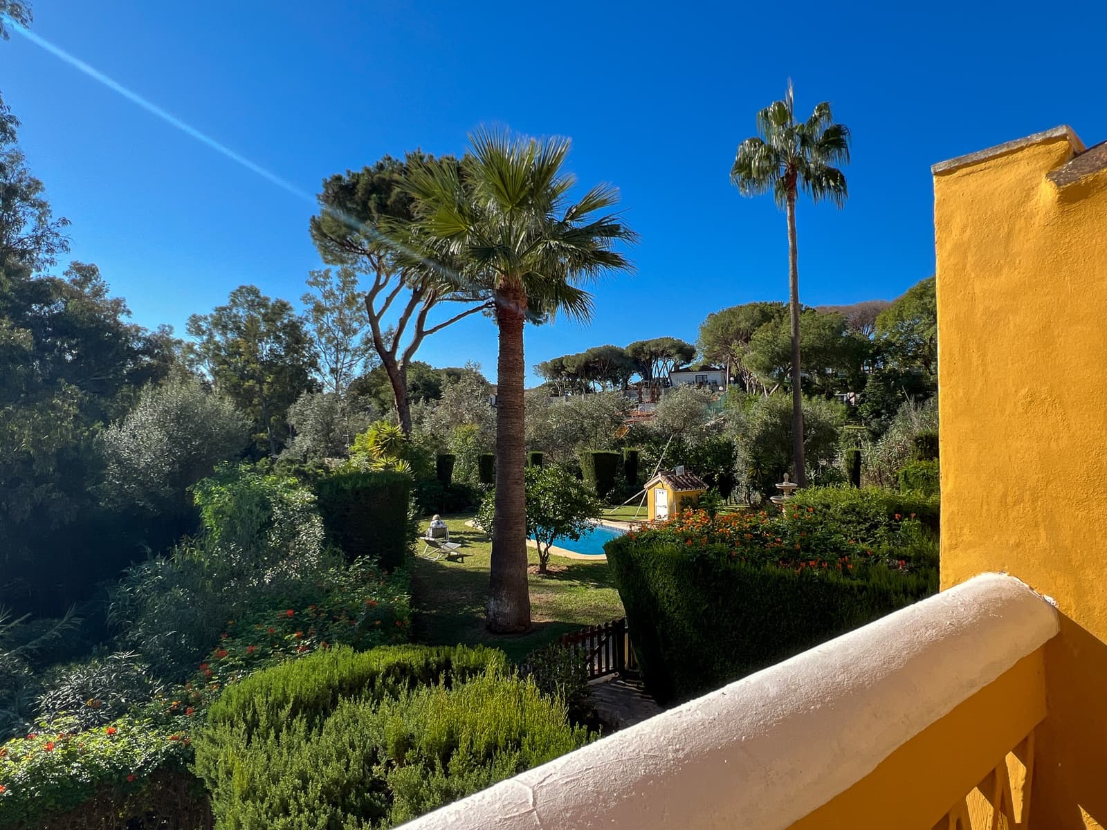 2 quarto Casa em Banda para venda em Sitio de Calahonda com piscina garagem - 495 000 € (Ref: 8643895)