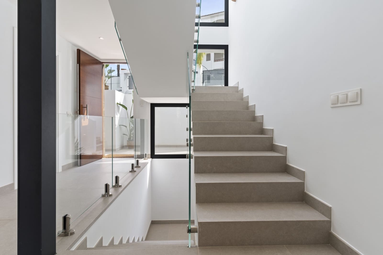 Chalet de 6 habitaciones en New Golden Mile en venta con piscina garaje - 1.495.000 € (Ref: 8681552)