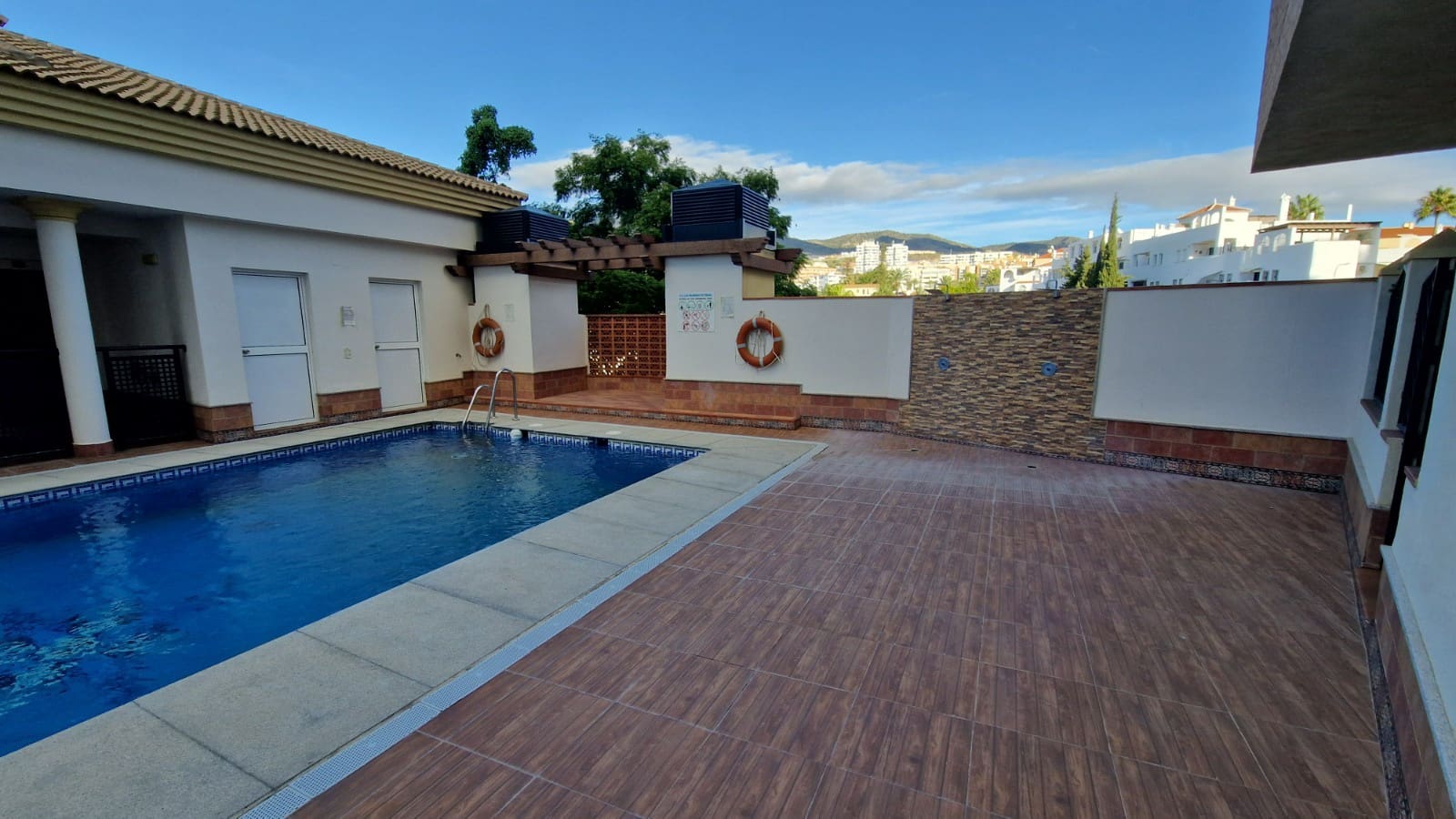 3 soverom Strandleiligheter til salgs i Benalmadena med svømmebasseng garasje - € 363 000 (Ref: 8700508)