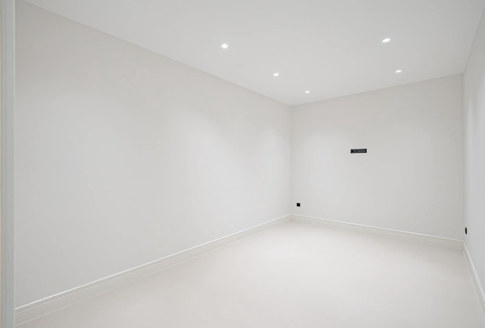 4 camera da letto Villa in vendita in Golden Mile con piscina garage - 3.500.000 € (Rif: 8703052)