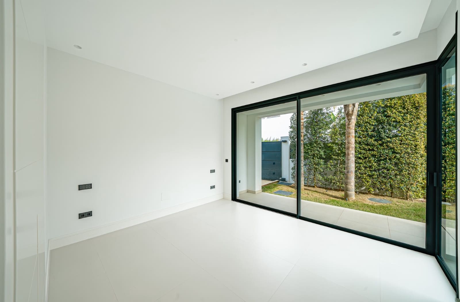 4 camera da letto Villa in vendita in Golden Mile con piscina garage - 3.500.000 € (Rif: 8703052)