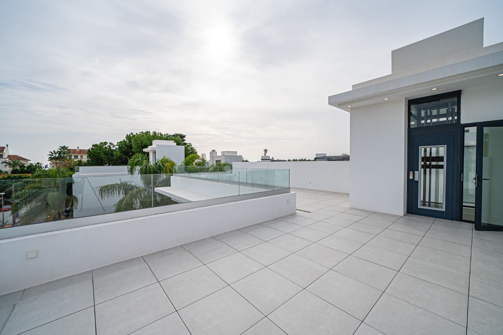 4 camera da letto Villa in vendita in Golden Mile con piscina garage - 3.500.000 € (Rif: 8703052)