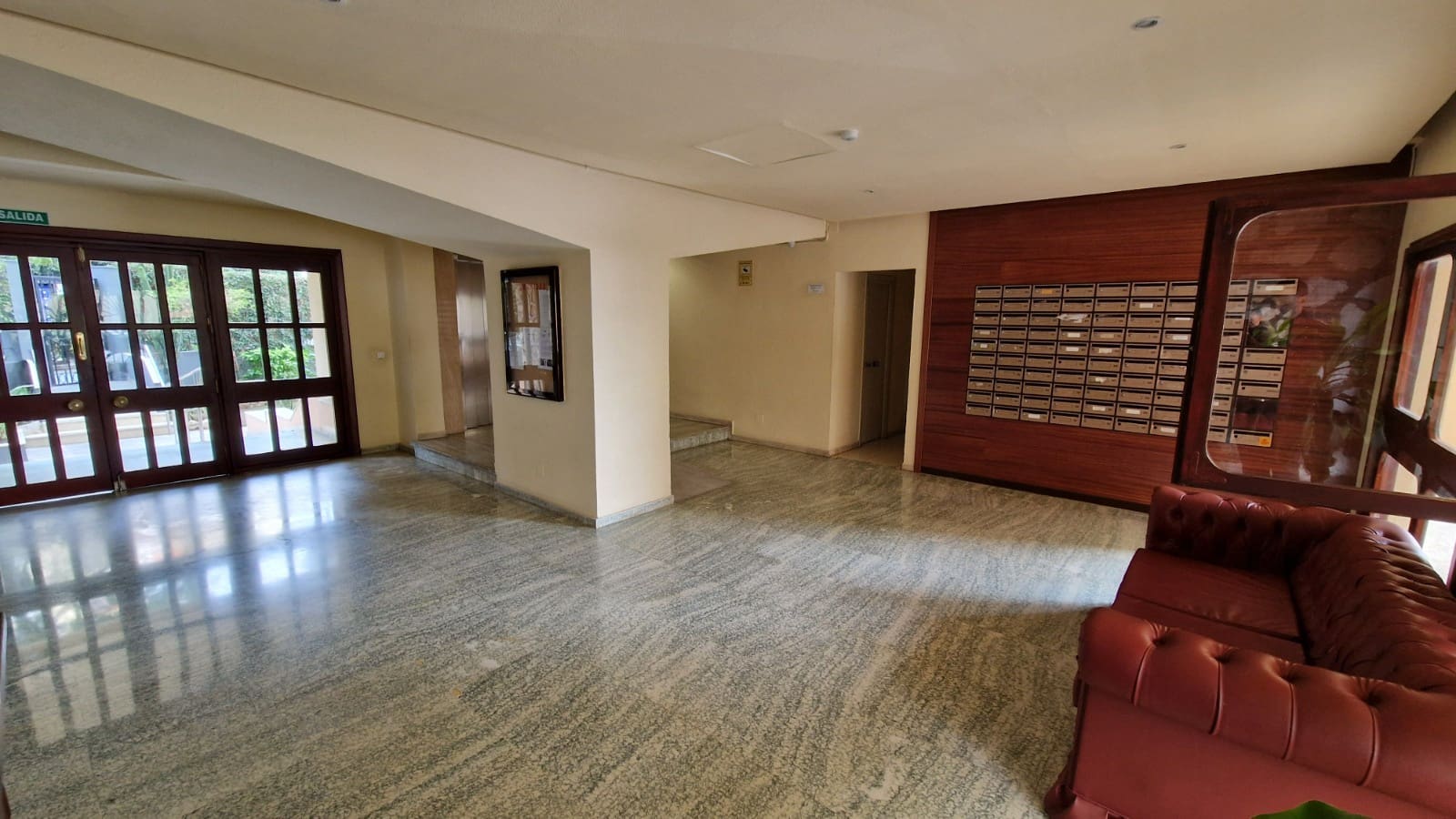 Studio til salg i Puerto Banus med swimmingpool garage - € 299.000 (Ref: 8703147)