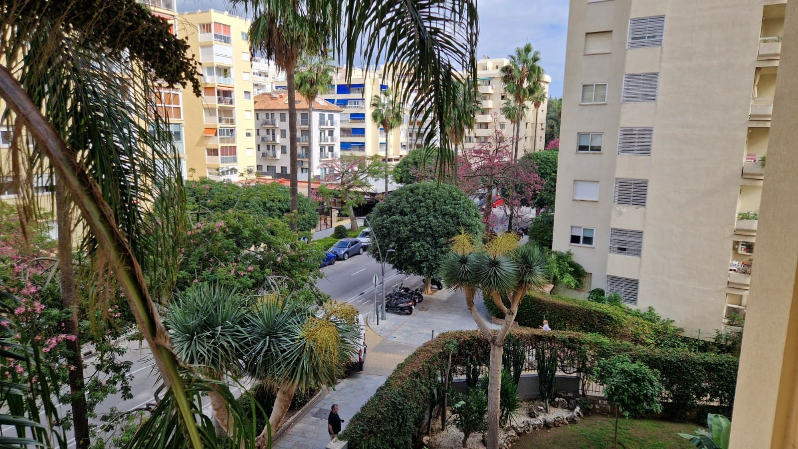 Studio til salg i Puerto Banus med swimmingpool garage - € 299.000 (Ref: 8703147)