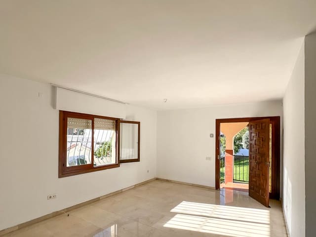 5 bedroom Villa for sale in Campo Mijas, Mijas with pool garage - € 700,000 (Ref: 8814968)