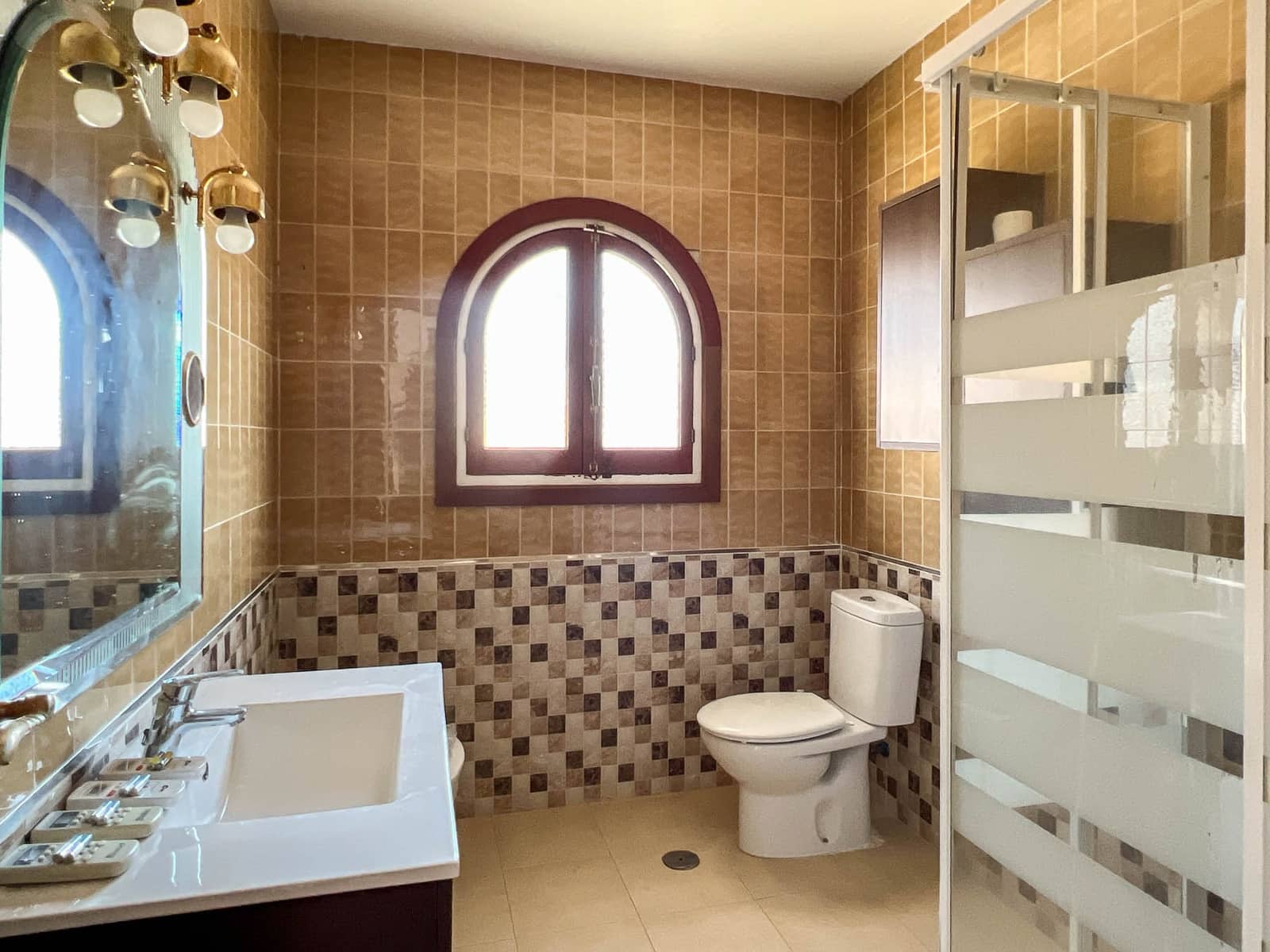 5 bedroom Villa for sale in Mijas with pool garage - € 700,000 (Ref: 8814968)