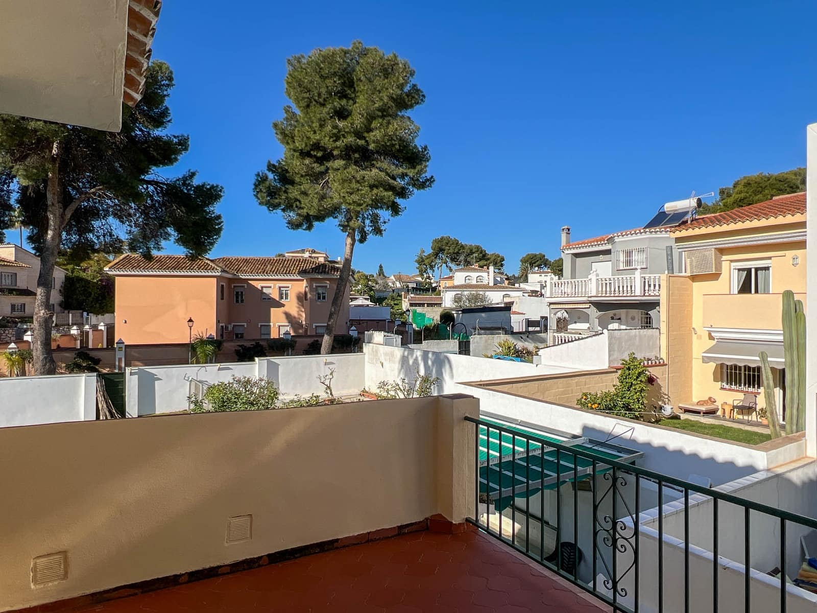 5 bedroom Villa for sale in Mijas with pool garage - € 700,000 (Ref: 8814968)