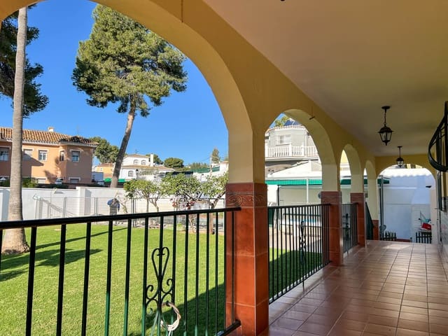 5 soverom Villa til salgs i Campo Mijas, Mijas med svømmebasseng garasje - € 750 000 (Ref: 8814968)