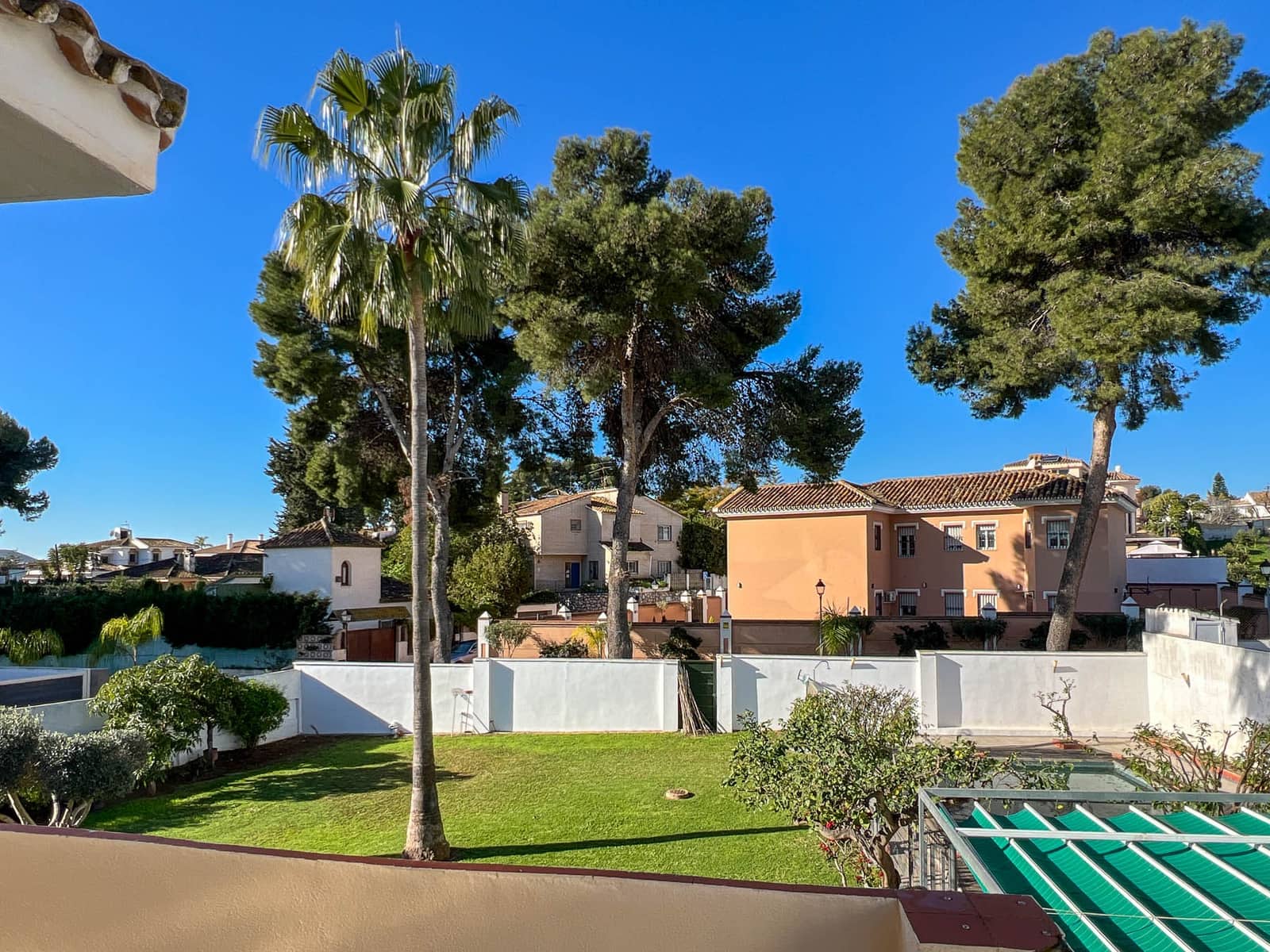 5 bedroom Villa for sale in Mijas with pool garage - € 700,000 (Ref: 8814968)