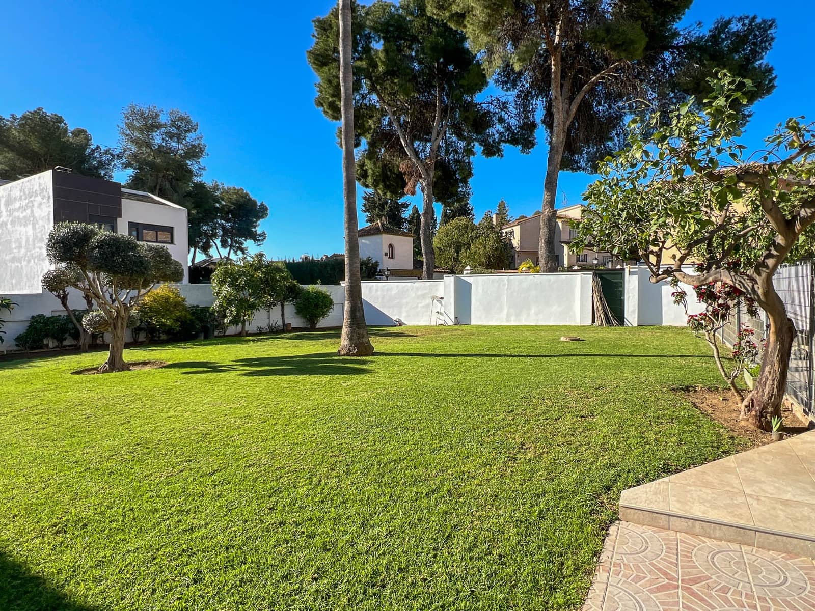 5 bedroom Villa for sale in Mijas with pool garage - € 700,000 (Ref: 8814968)