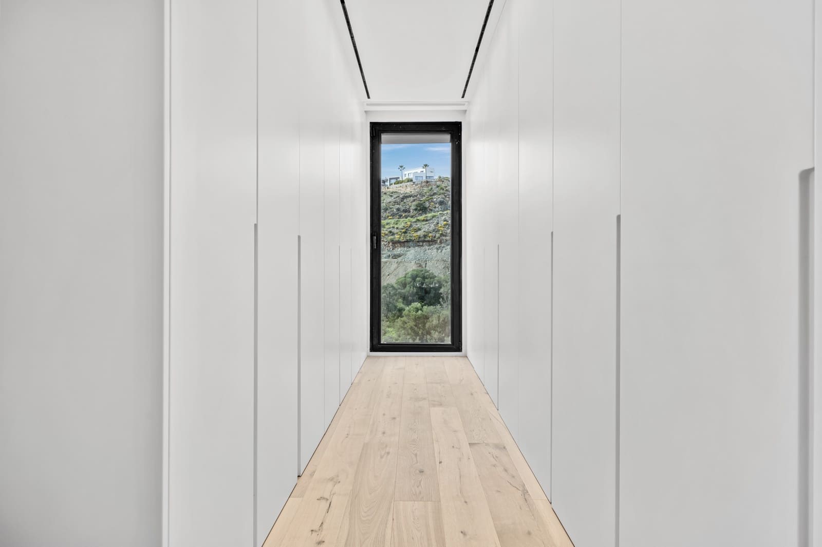 4 slaapkamer Villa te koop in Benahavis met zwembad garage - € 3.485.000 (Ref: 8856007)