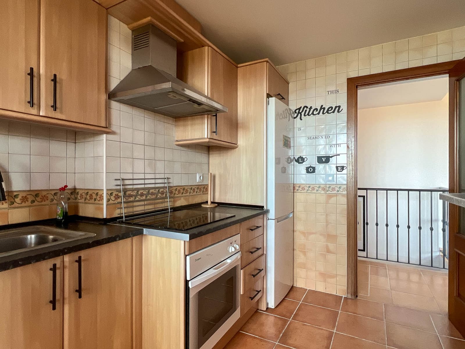 2 bedroom Apartment for sale in Sitio de Calahonda with pool garage - € 285,000 (Ref: 8894057)