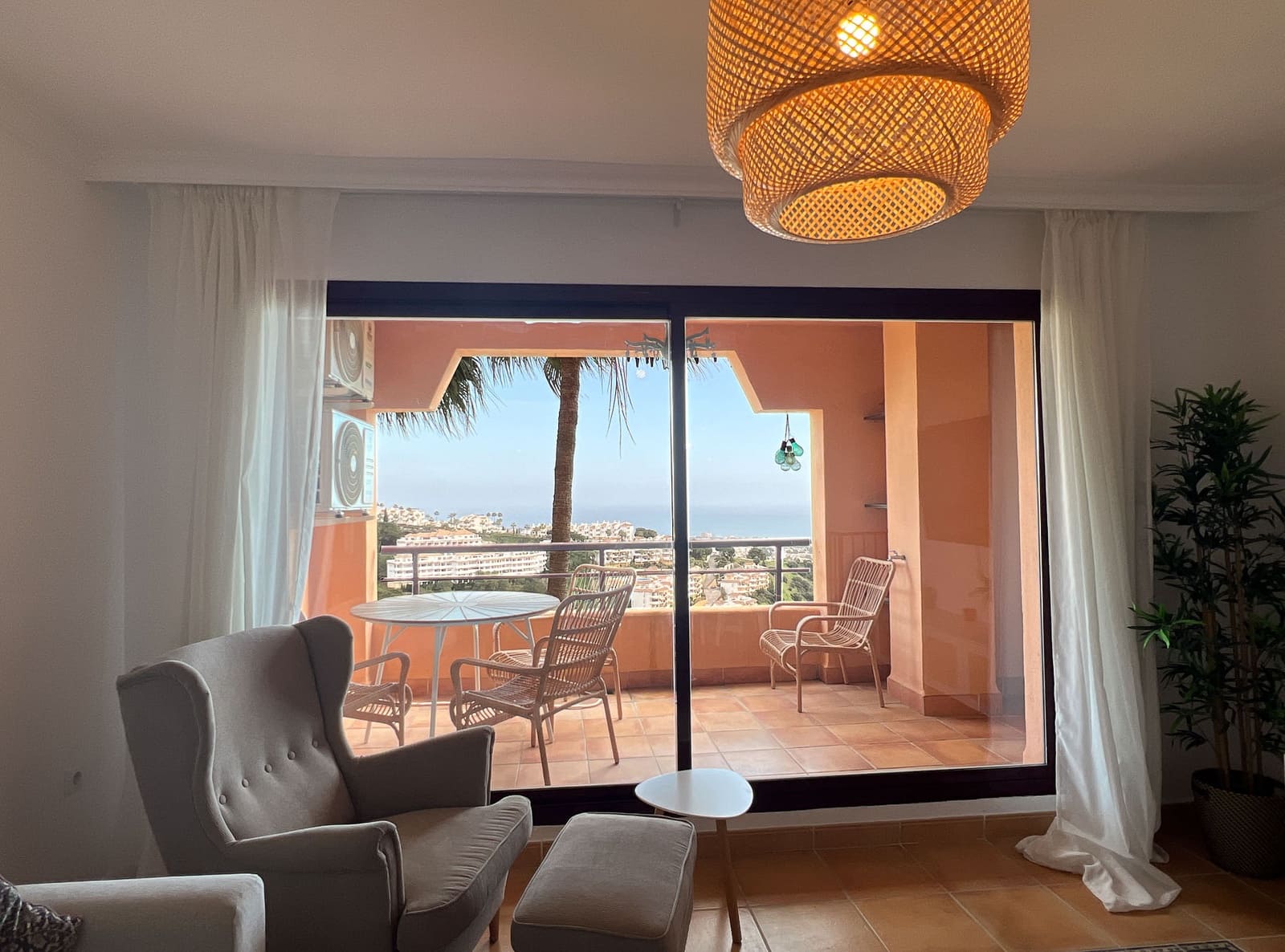 2 bedroom Apartment for sale in Sitio de Calahonda with pool garage - € 285,000 (Ref: 8894057)