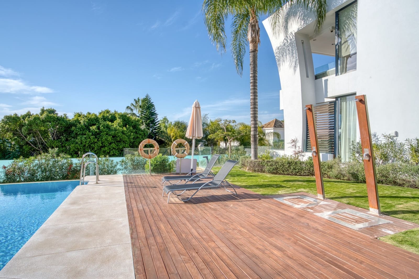 4 soverom Leilighet til salgs i Golden Mile med svømmebasseng garasje - € 3 850 000 (Ref: 8906862)