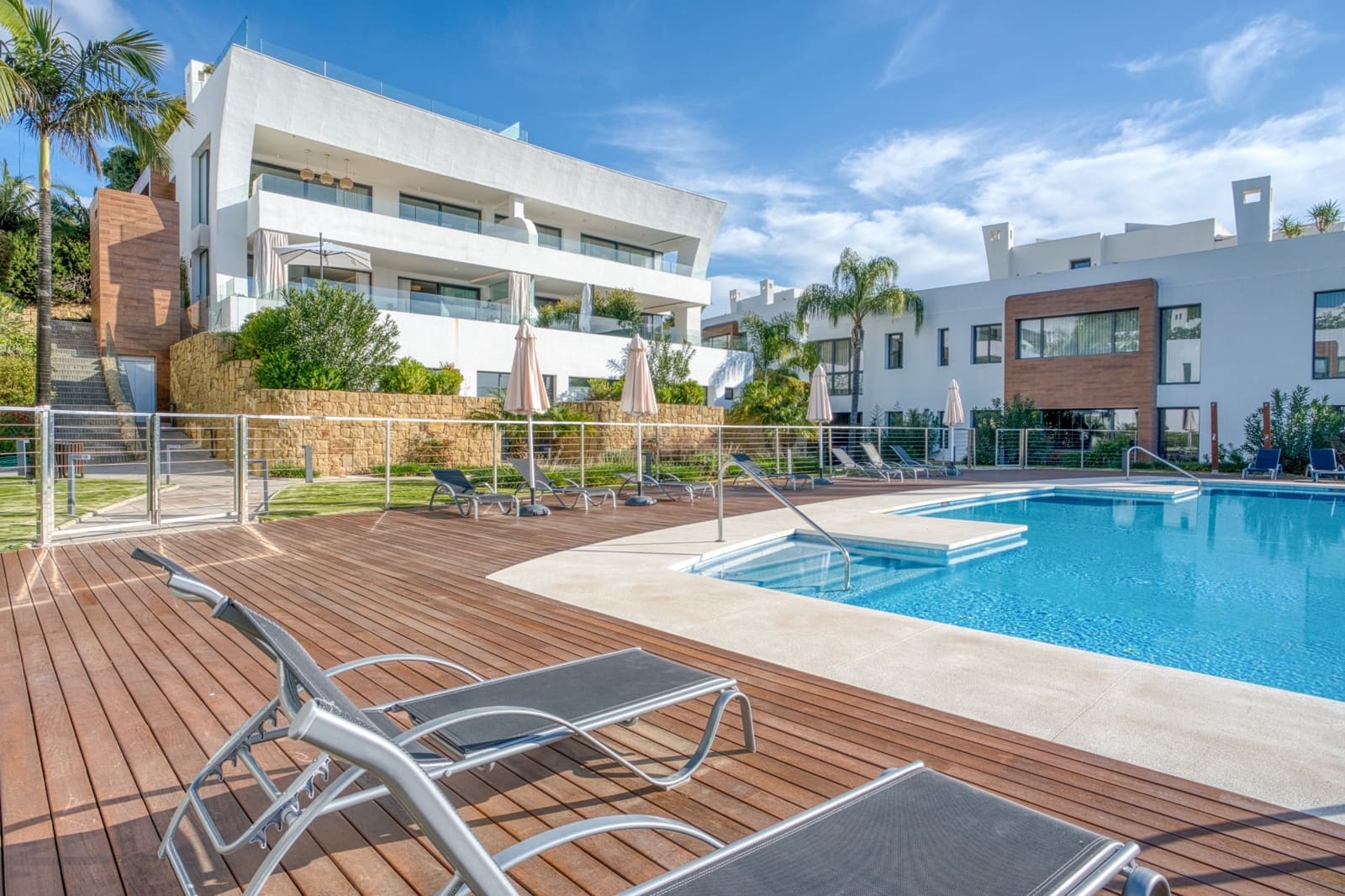 4 soverom Leilighet til salgs i Golden Mile med svømmebasseng garasje - € 3 850 000 (Ref: 8906862)