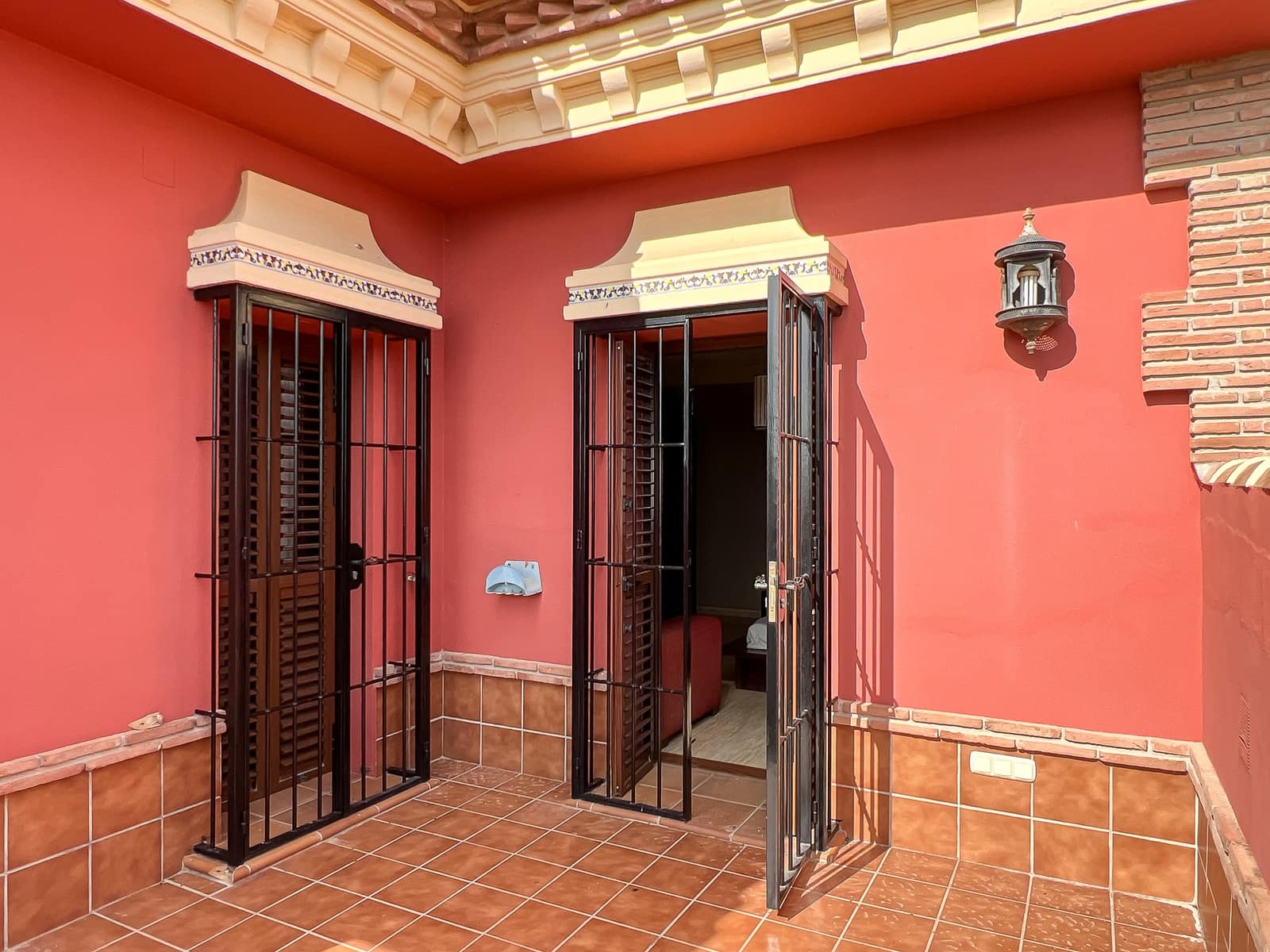 3 soveværelse Villa til salg i Mijas med swimmingpool garage - € 899.000 (Ref: 8940727)