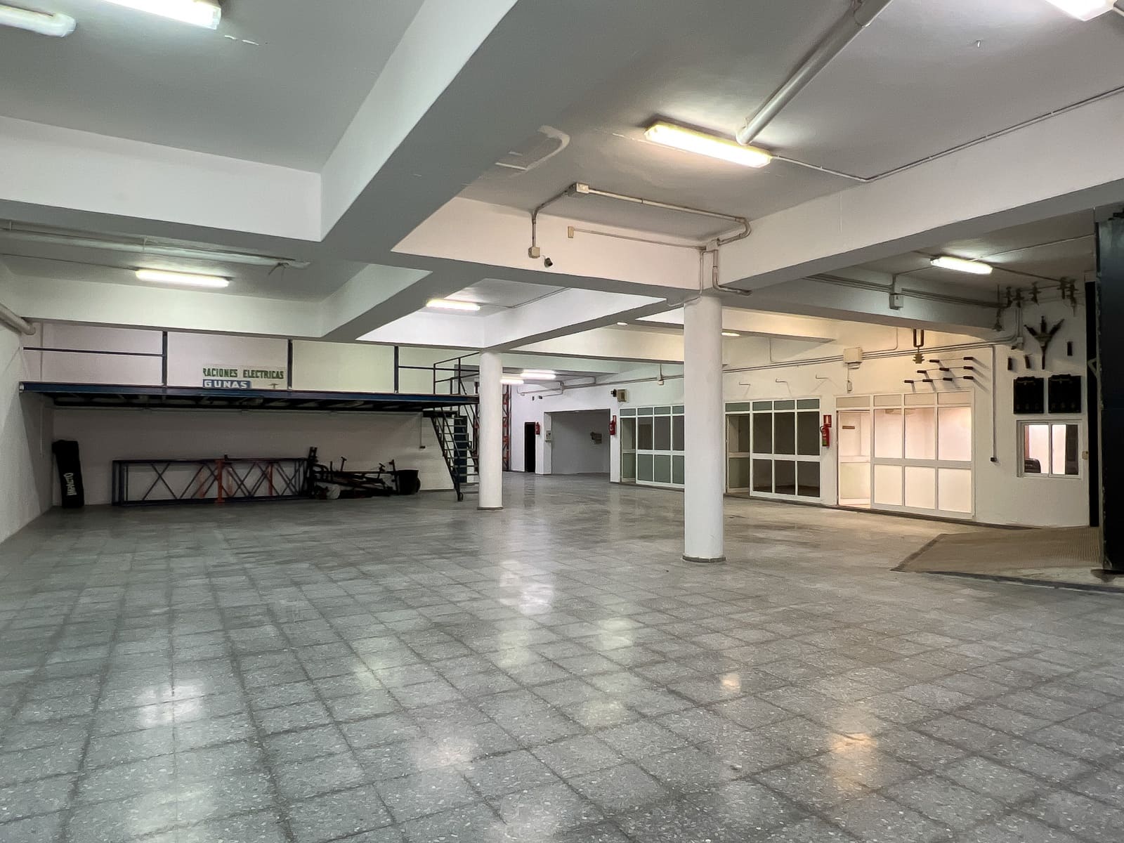 3 soveværelse Villa til salg i Mijas med swimmingpool garage - € 899.000 (Ref: 8940727)