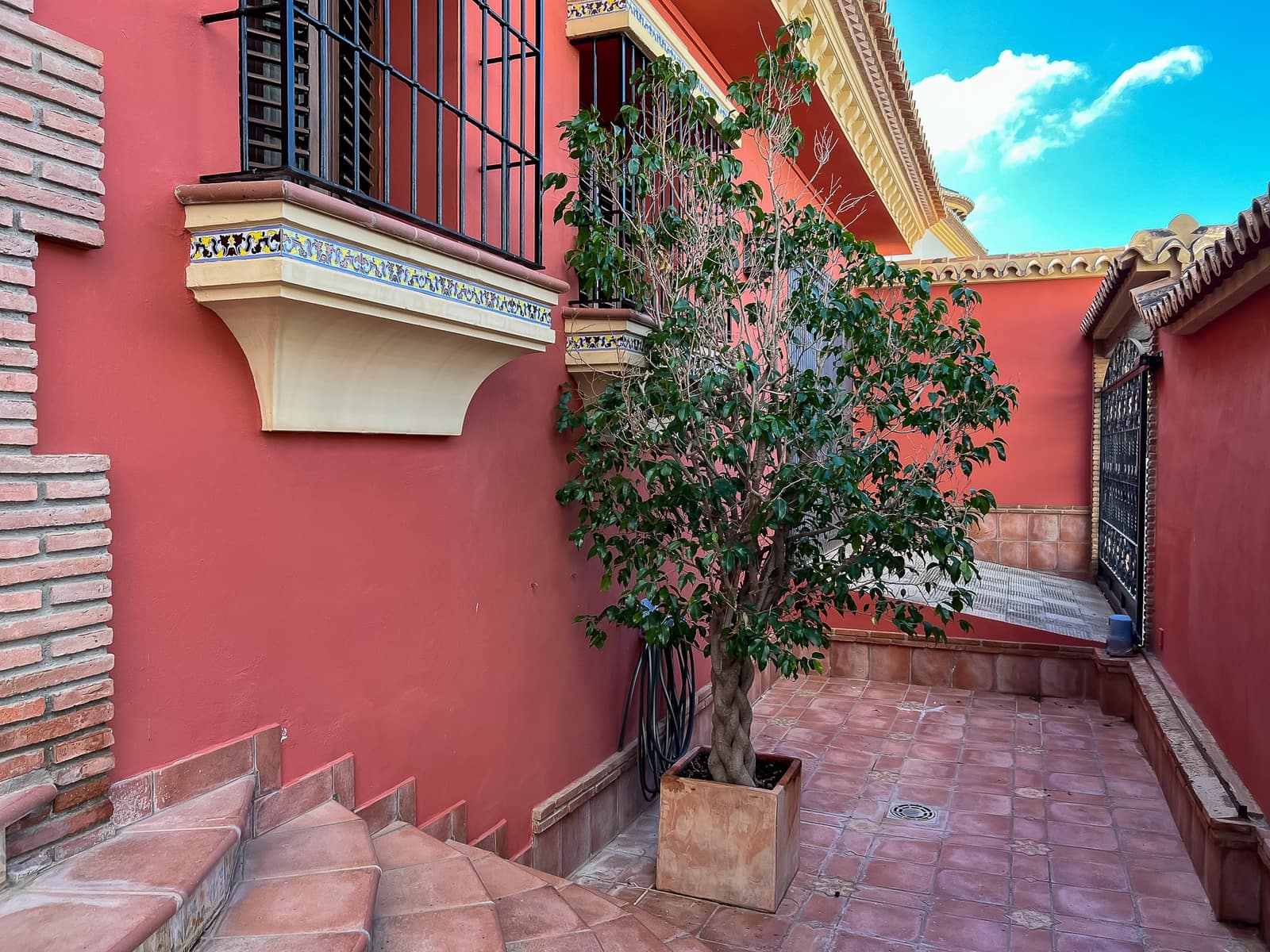 3 soveværelse Villa til salg i Mijas med swimmingpool garage - € 899.000 (Ref: 8940727)