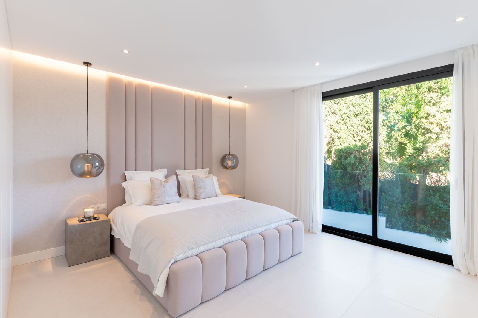 4 soverom Villa til salgs i Marbella del Este med svømmebasseng garasje - € 3 495 000 (Ref: 8977092)