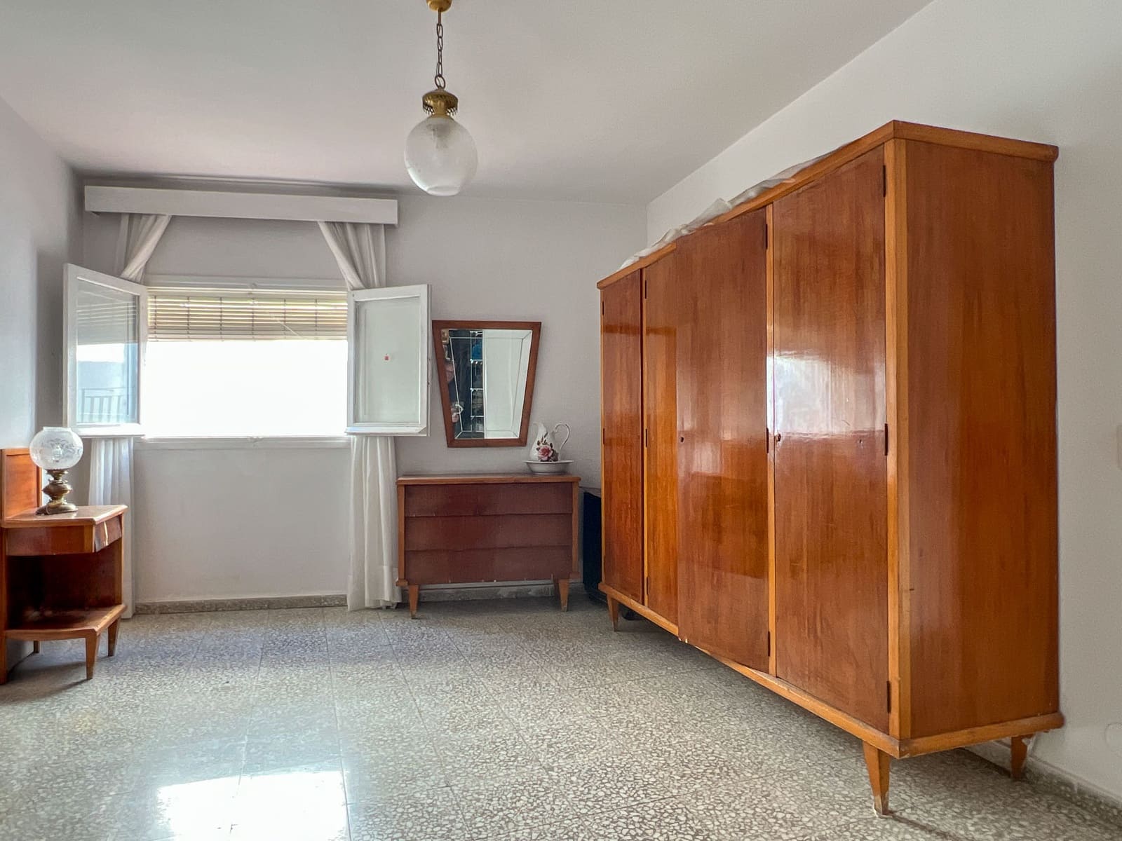 5 soveværelse Byhus til salg i Marbella - € 1.065.000 (Ref: 8992064)