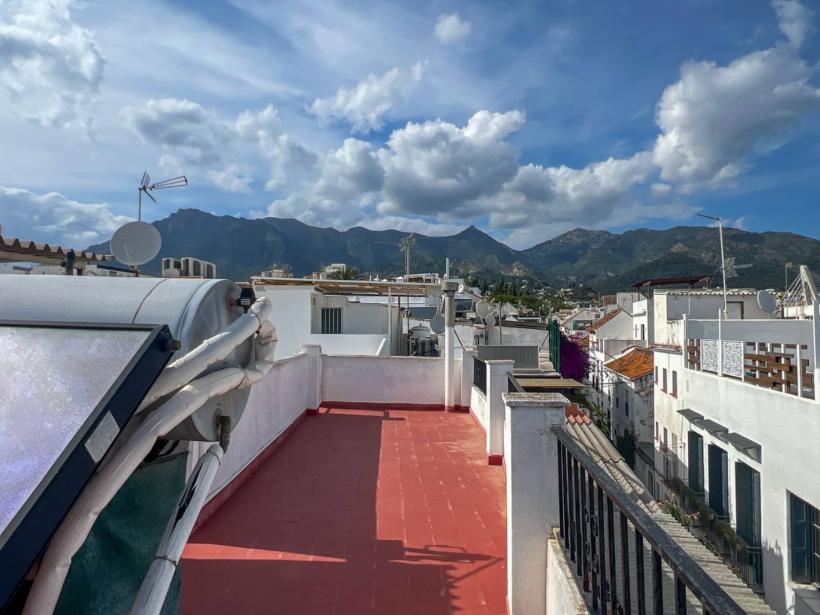 5 soveværelse Byhus til salg i Marbella - € 1.065.000 (Ref: 8992064)